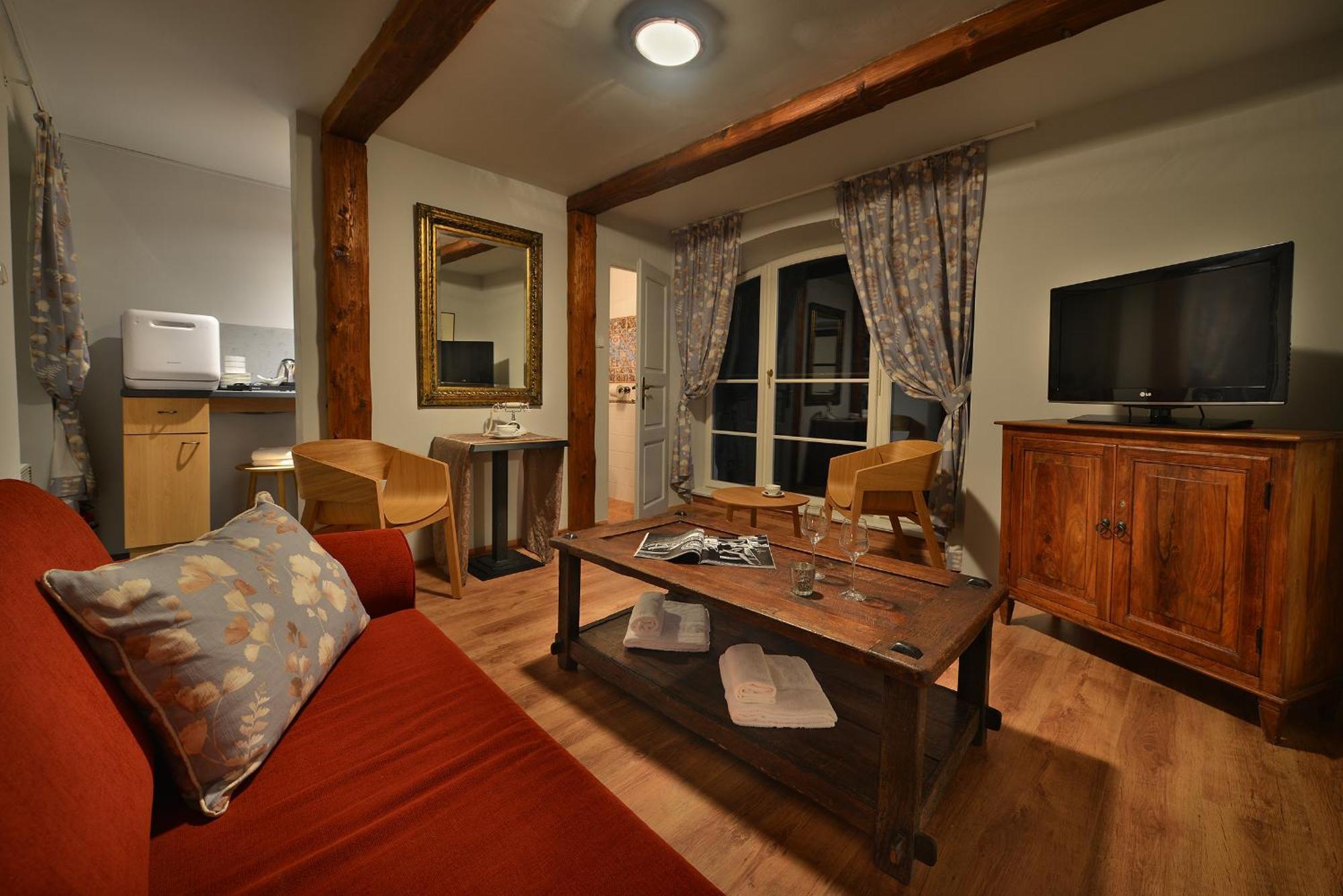 Chateau Loucen Garden Retreat Екстериор снимка