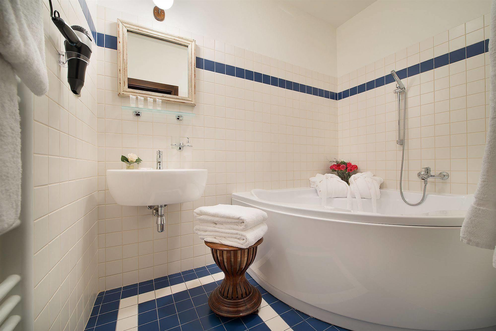 Chateau Loucen Garden Retreat Екстериор снимка