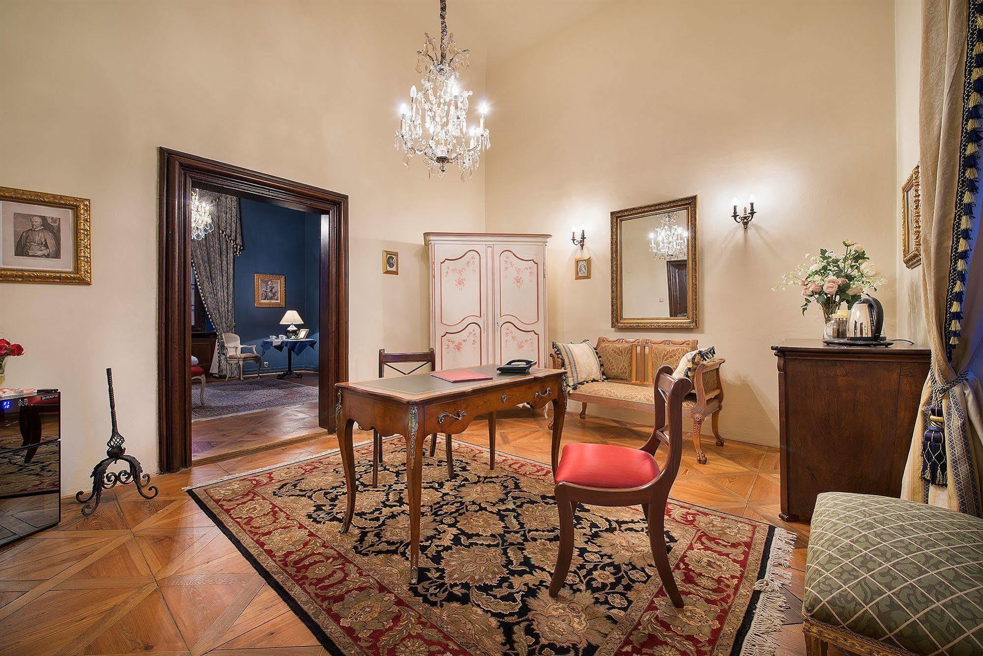 Chateau Loucen Garden Retreat Екстериор снимка