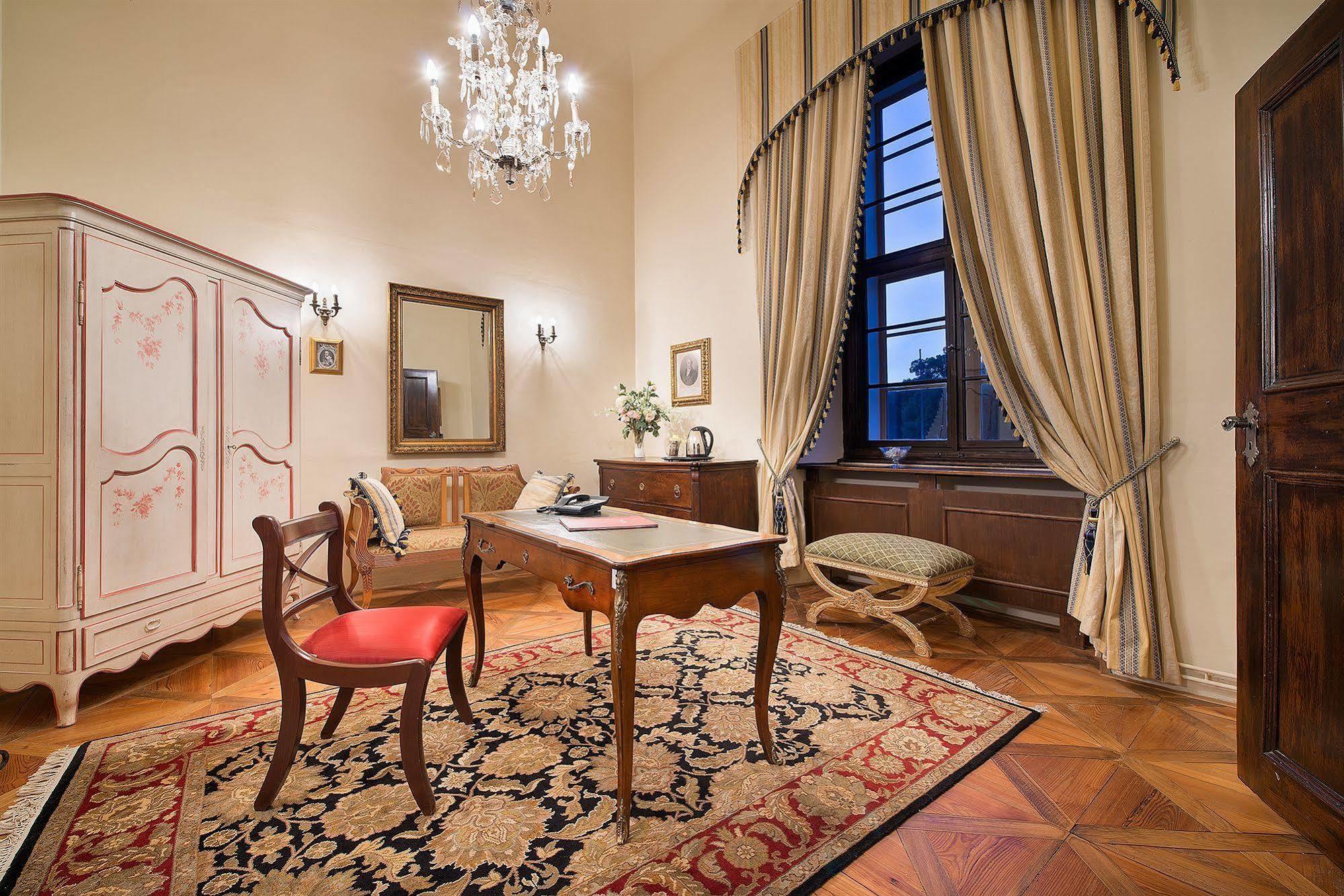 Chateau Loucen Garden Retreat Екстериор снимка